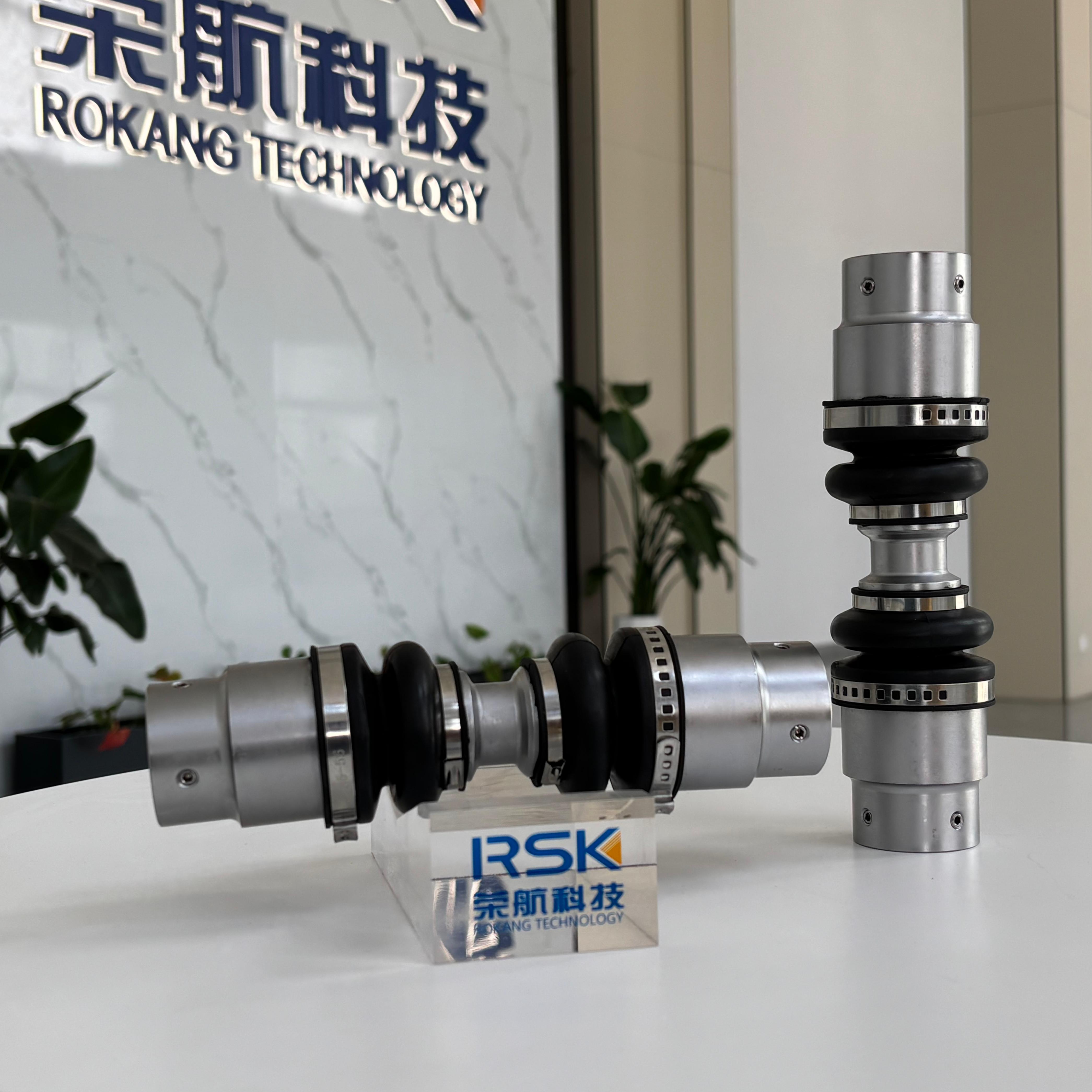 TRI-BALL JOINT Juntas de velocidad constante Adecuadas para robots con ruedas Tamaño pequeño Liviano Compensación multidireccional
